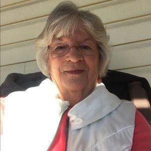 Meet your Posher, Carolyn